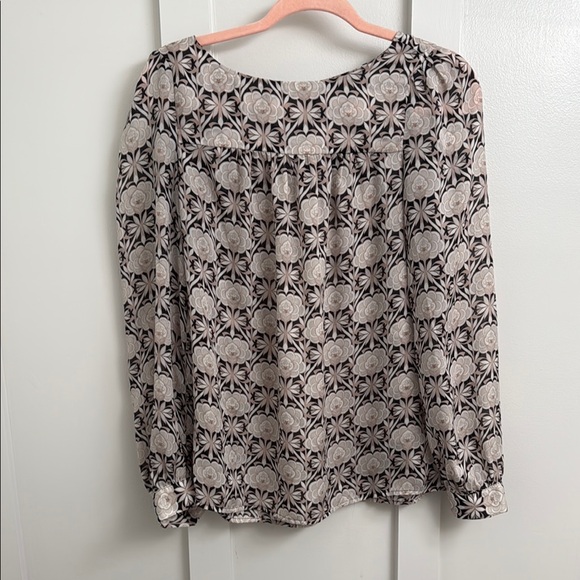 LOFT Tops - LOFT Black and White Graphic Blouse Relaxed Fit